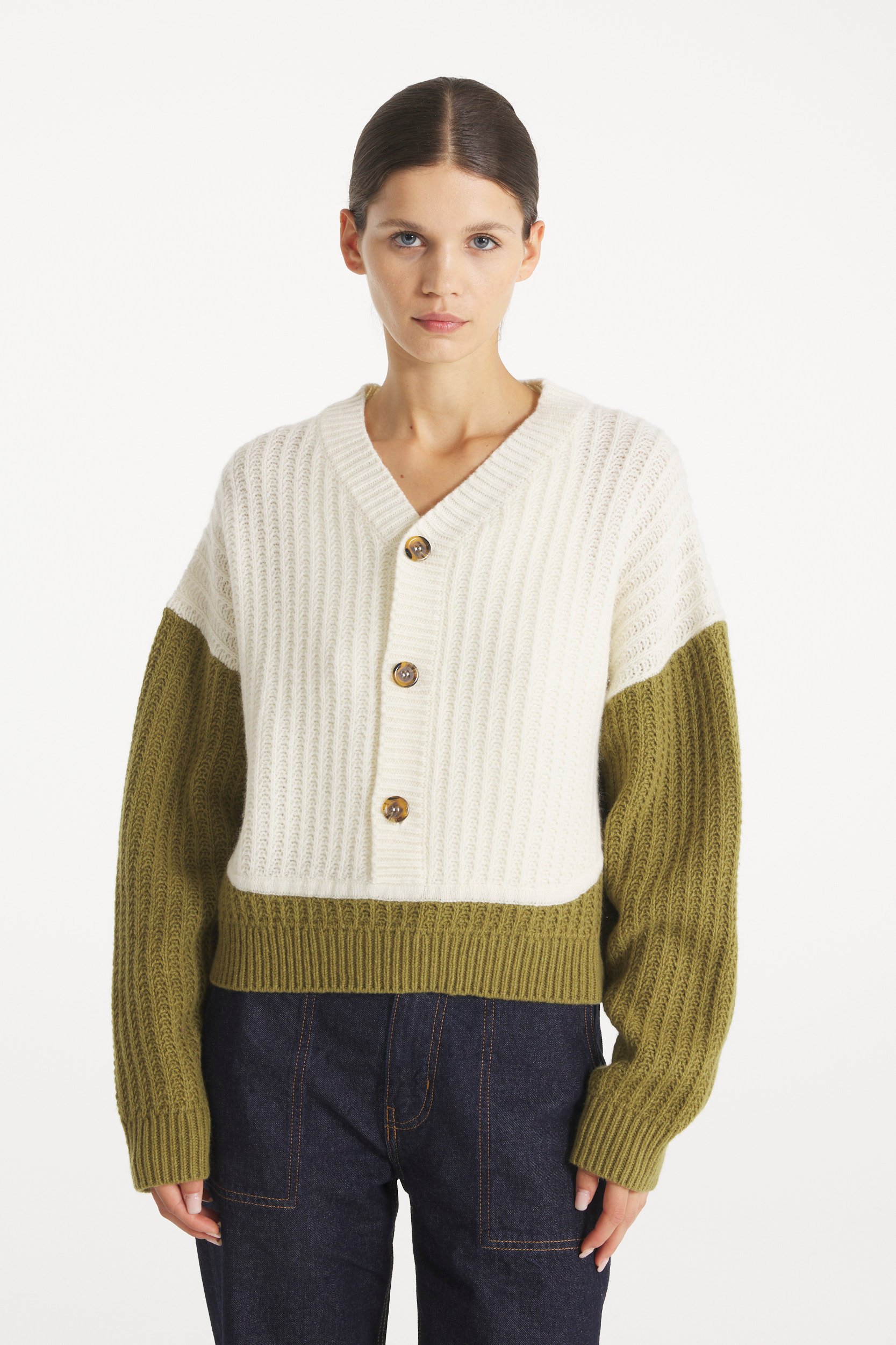 SUYOR – BUTTONED WOOL SWEATER